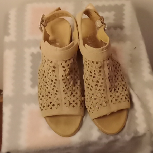 Franco Sarto Harlet3 Leather Chunk Heel Sandals Sz 7M - Picture 2 of 7